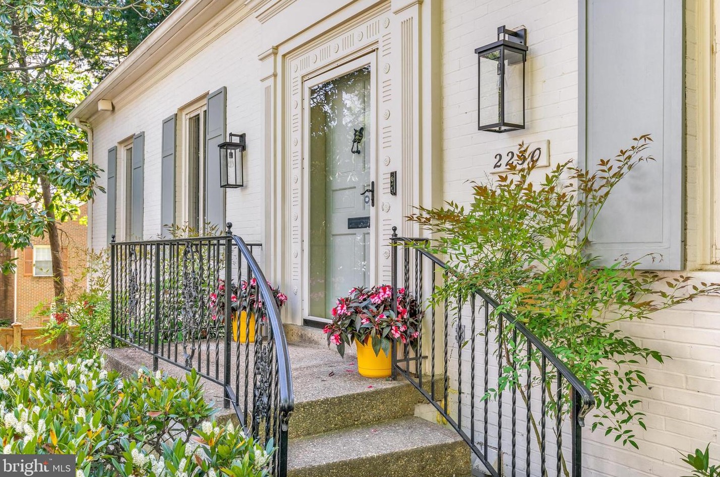 2230 46th St Nw, Washington, DC 20007