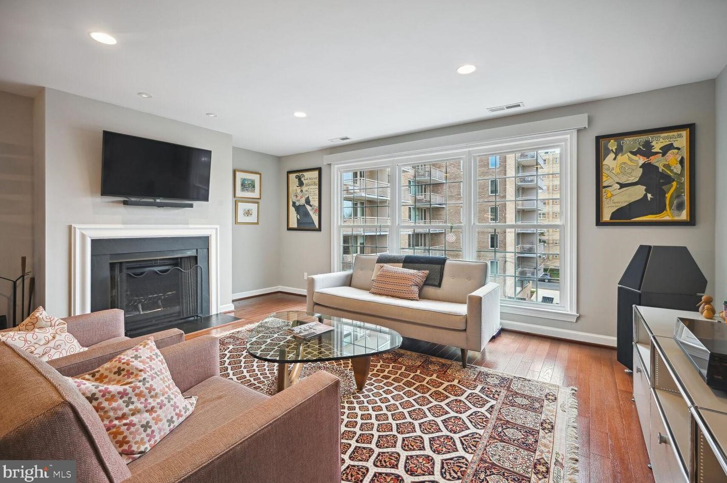 2828 Wisconsin Ave Nw #305, Washington, DC 20007