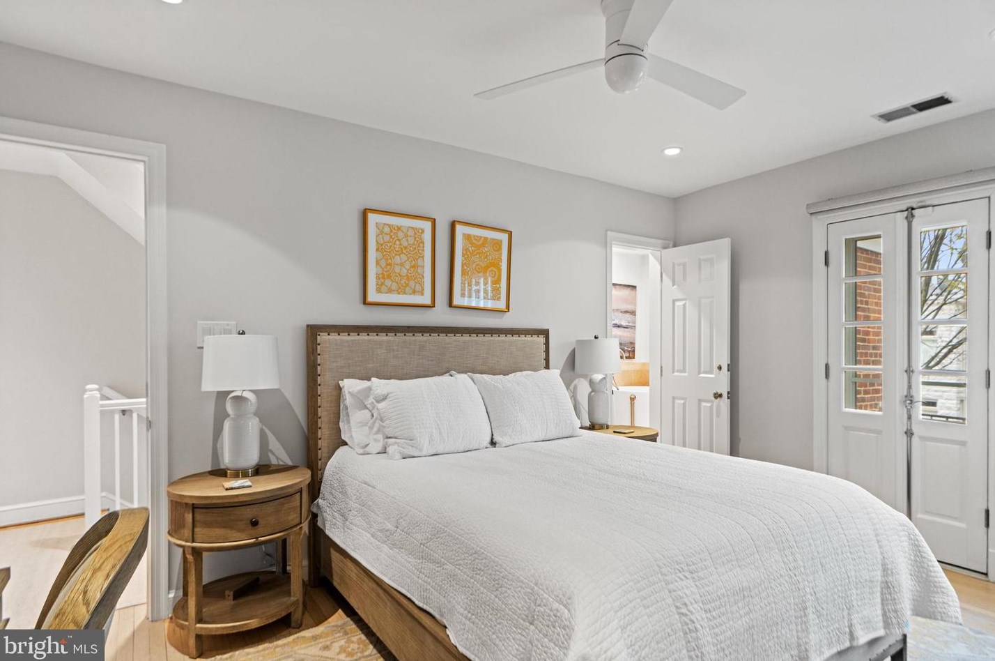 1667 34th St, Washington DC  20007-2742 exterior