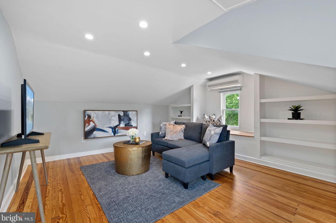 2900 Carlton Ave, Washington DC 20018-2615 exterior