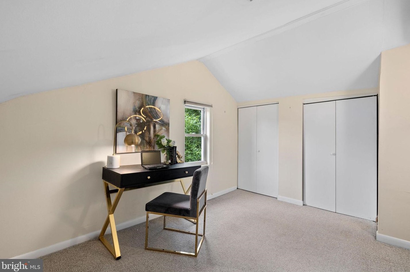 2900 Carlton Ave, Washington DC 20018-2615 exterior