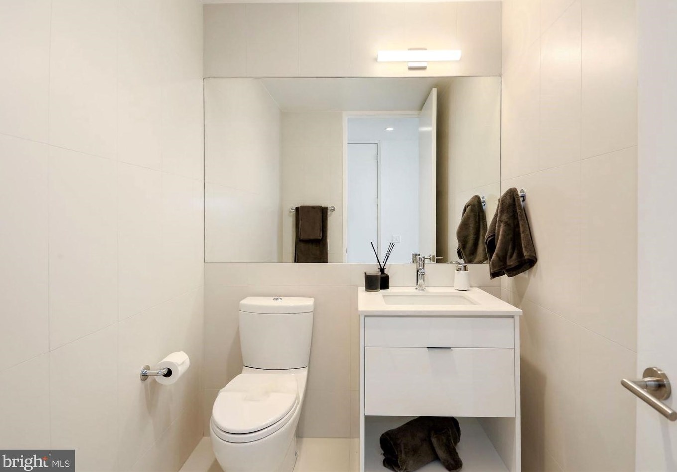 1111 24th St, Washington DC  20037 exterior