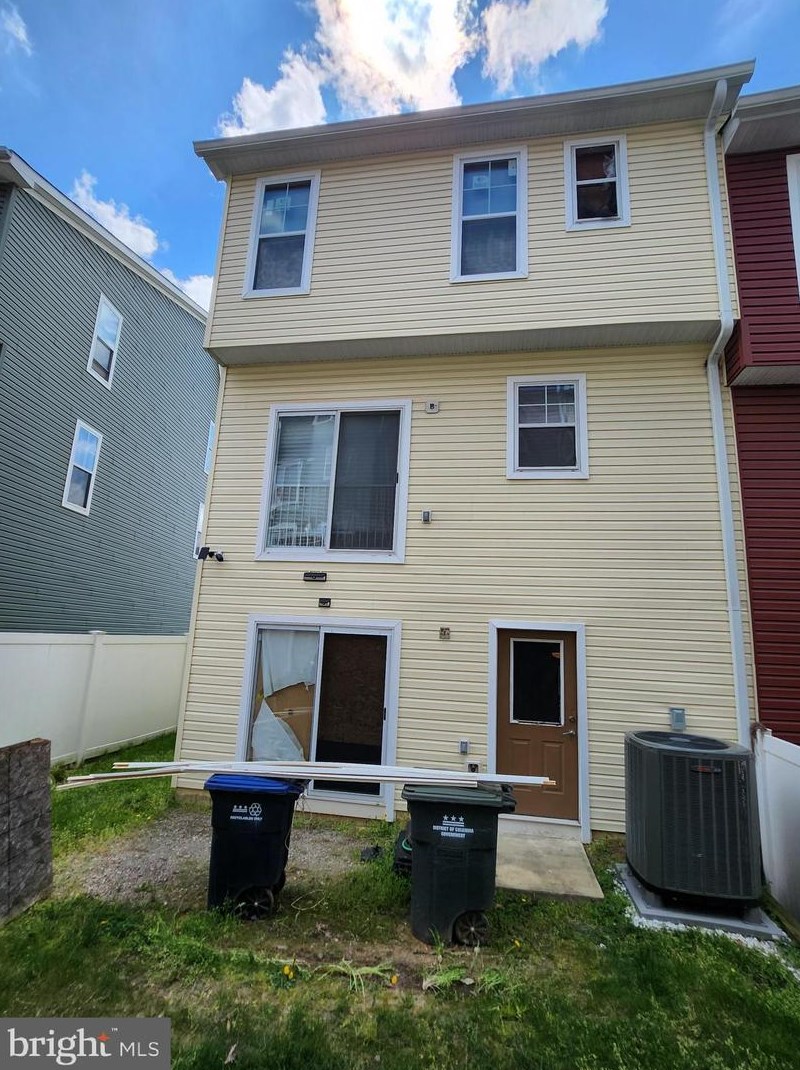 5016 Ivory Walters Ln Se, Washington, DC 20019