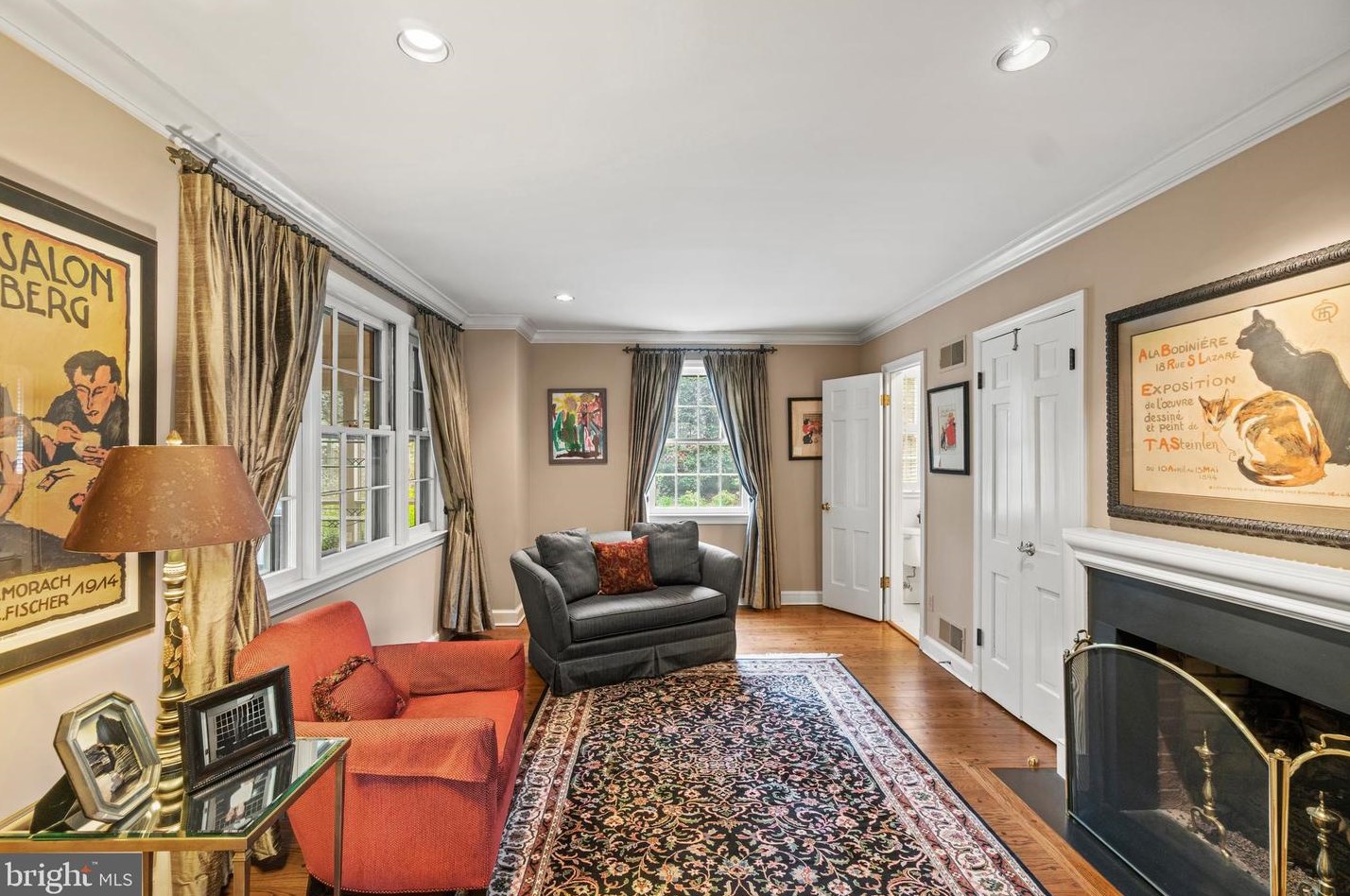 5042 Overlook Rd, Washington DC 20016-1911 exterior