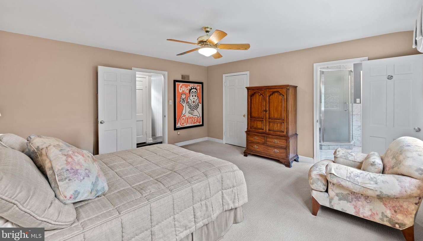 5042 Overlook Rd, Washington DC 20016-1911 exterior