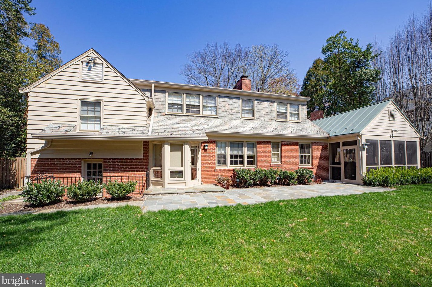 5042 Overlook Rd, Washington DC 20016-1911 exterior