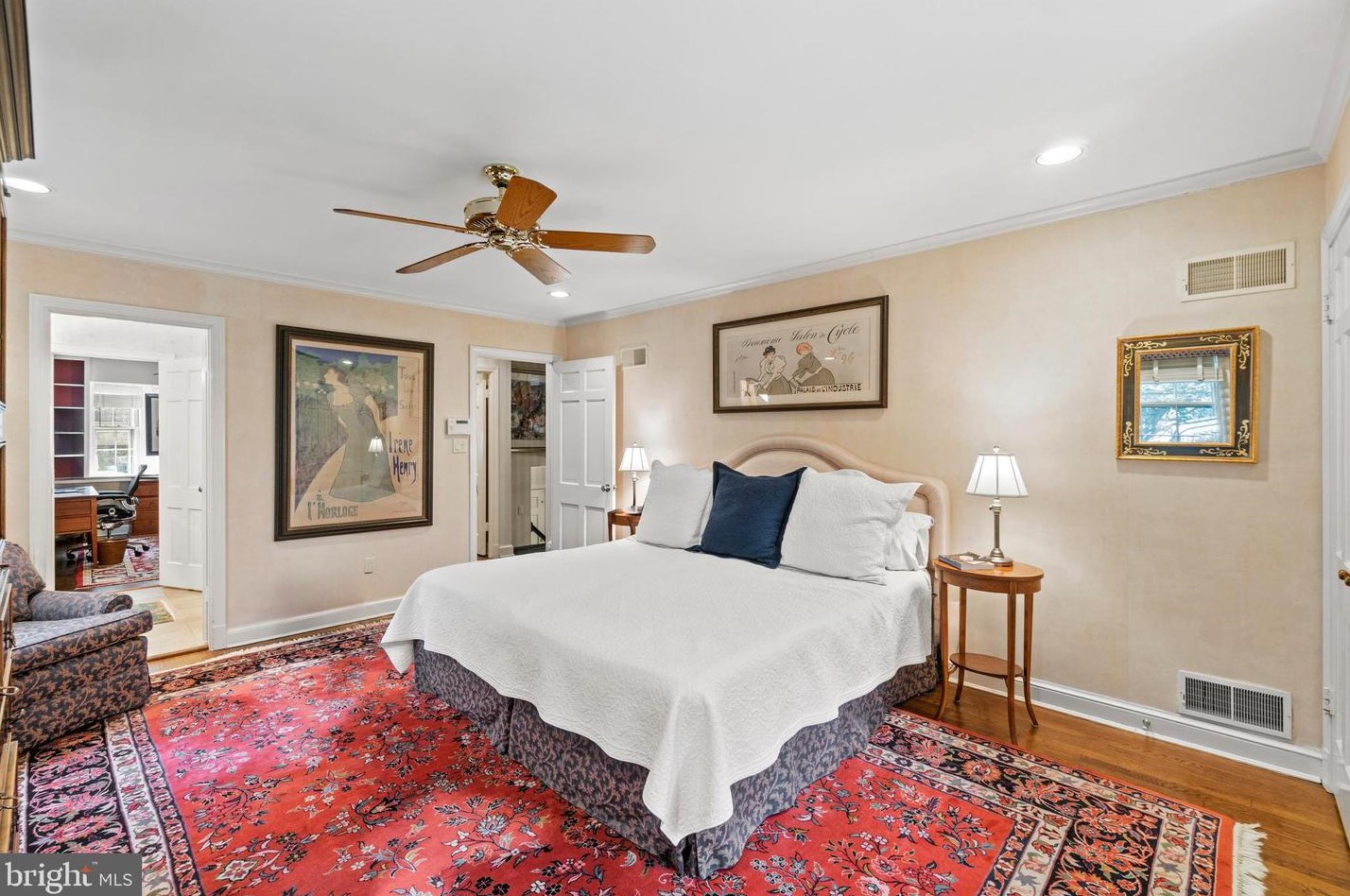 5042 Overlook Rd, Washington DC 20016-1911 exterior