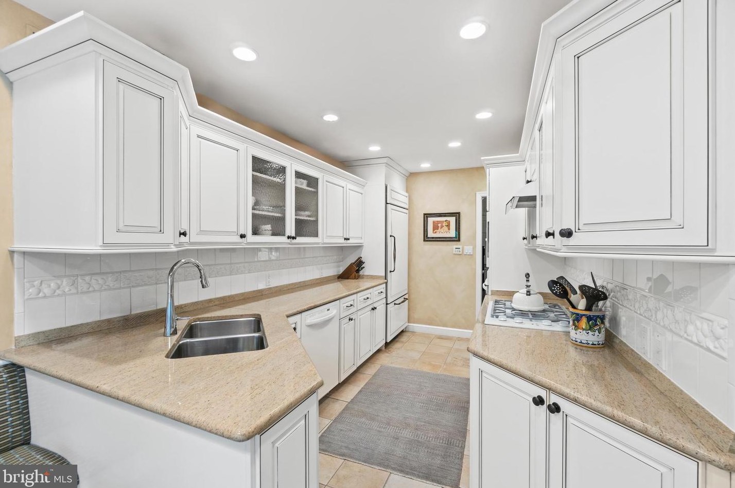 5042 Overlook Rd, Washington DC 20016-1911 exterior