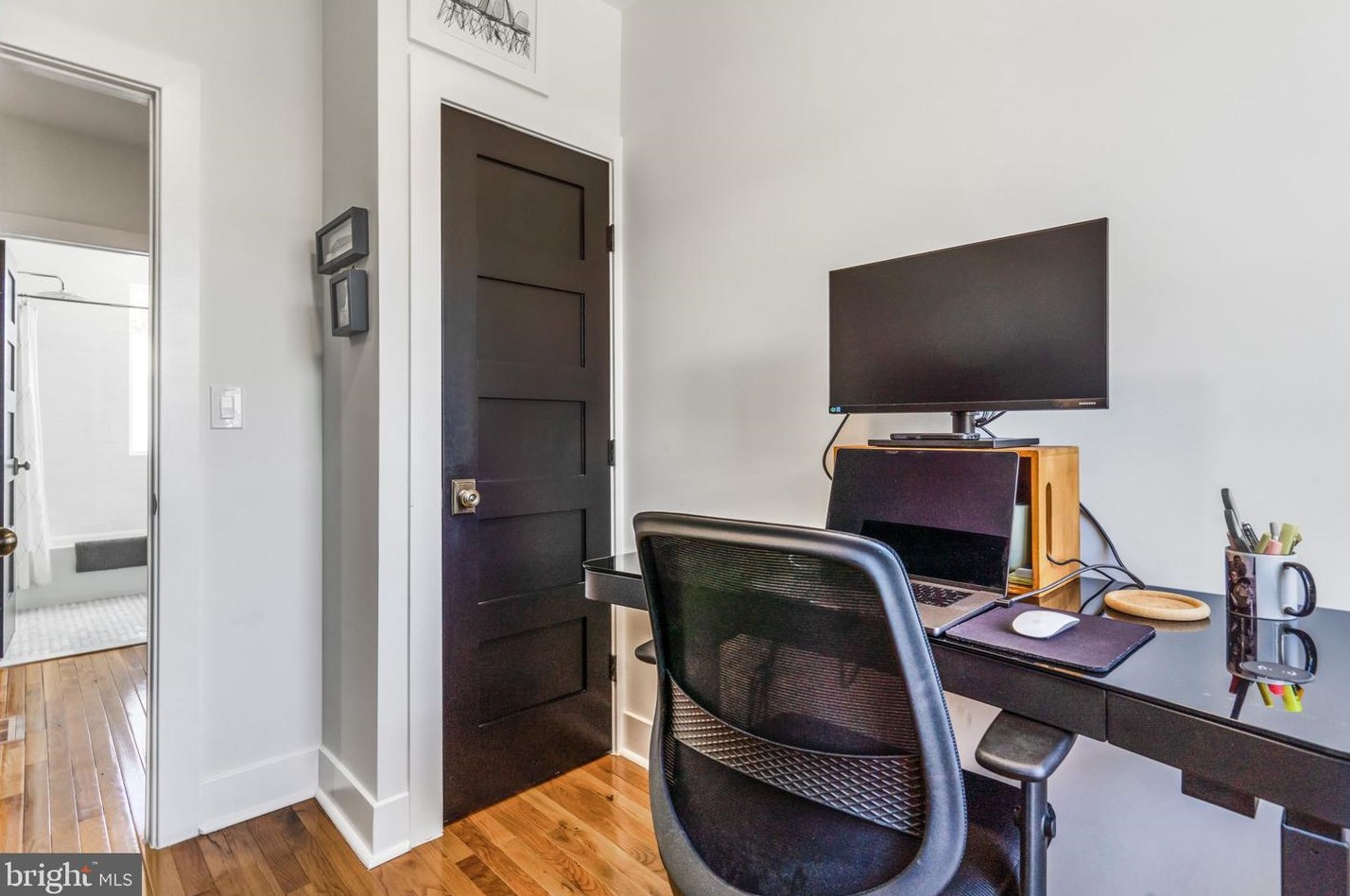 766 Columbia Rd, Washington DC  20001-3802 exterior