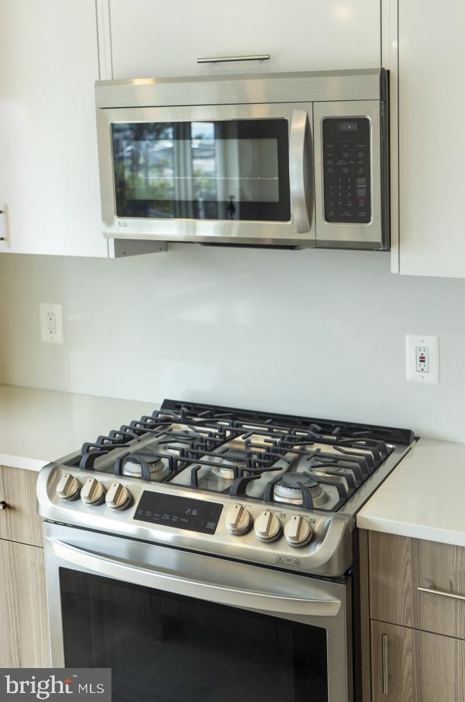 812 18th St, Washington DC  20002-6902 exterior