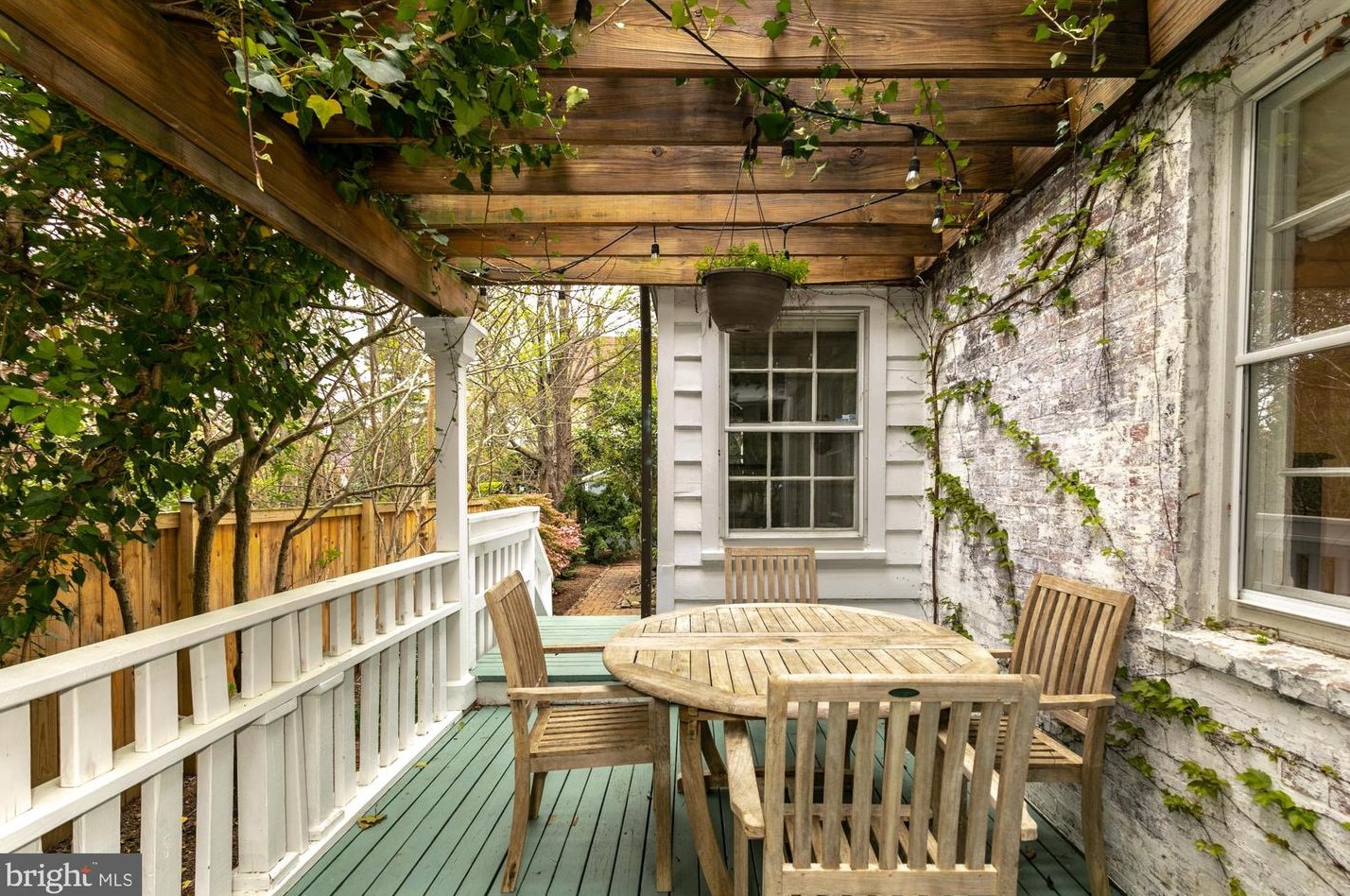 4500 Davenport St, Washington DC 20016-4416 exterior