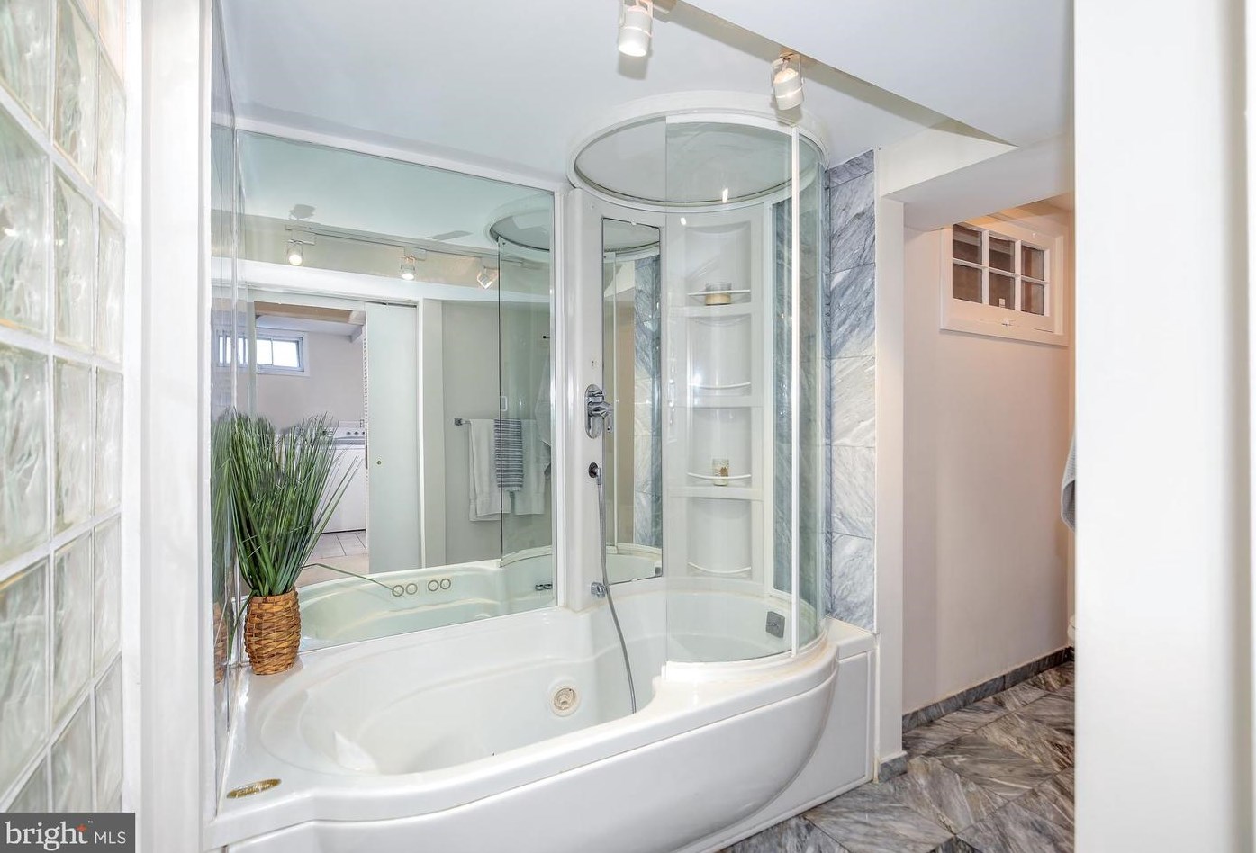 4500 Davenport St, Washington DC 20016-4416 exterior