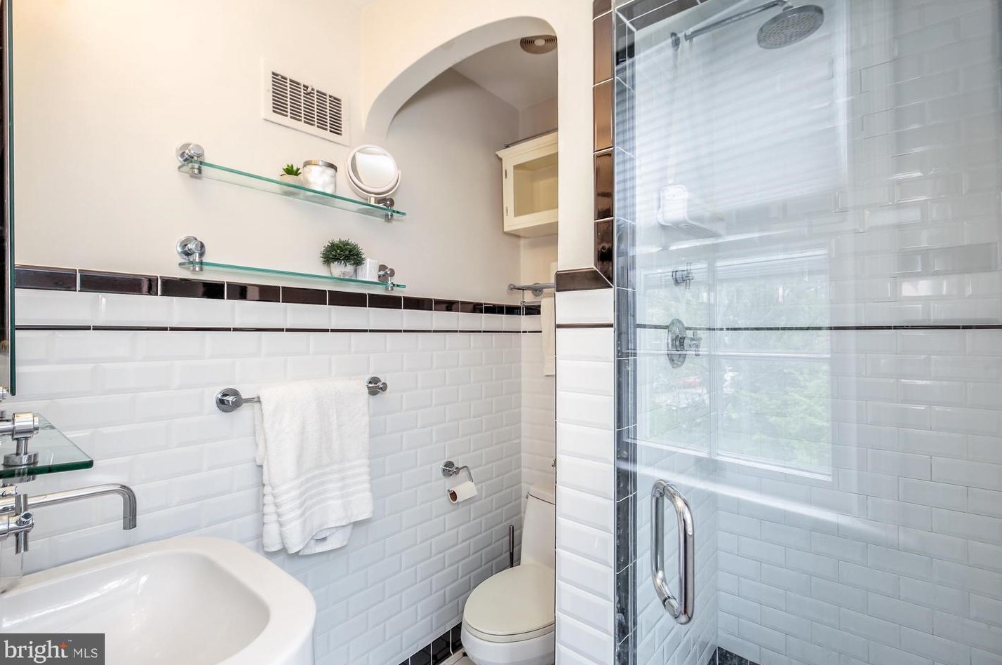 4500 Davenport St, Washington DC 20016-4416 exterior