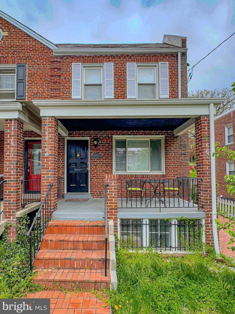 1612 Ft Dupont St, Washington DC 20020-1053 exterior