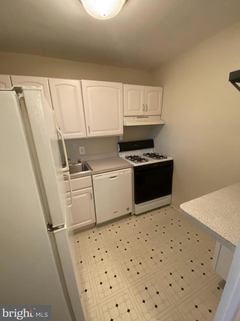 1330 New Hampshire Ave Nw #312, Washington, DC 20036