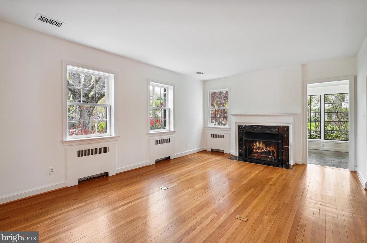 4437 48th St, Washington DC  20016-2055 exterior