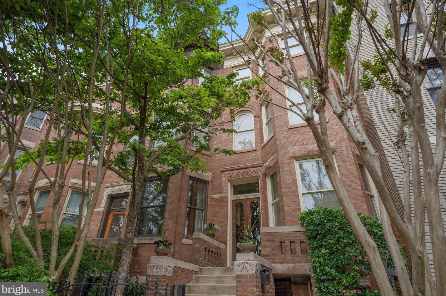 1751 T St, Washington, DC 20009-7102