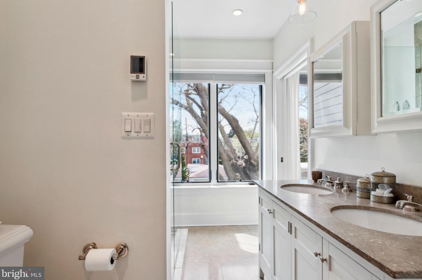 1413 Capitol St, Washington DC 20003-1571 exterior