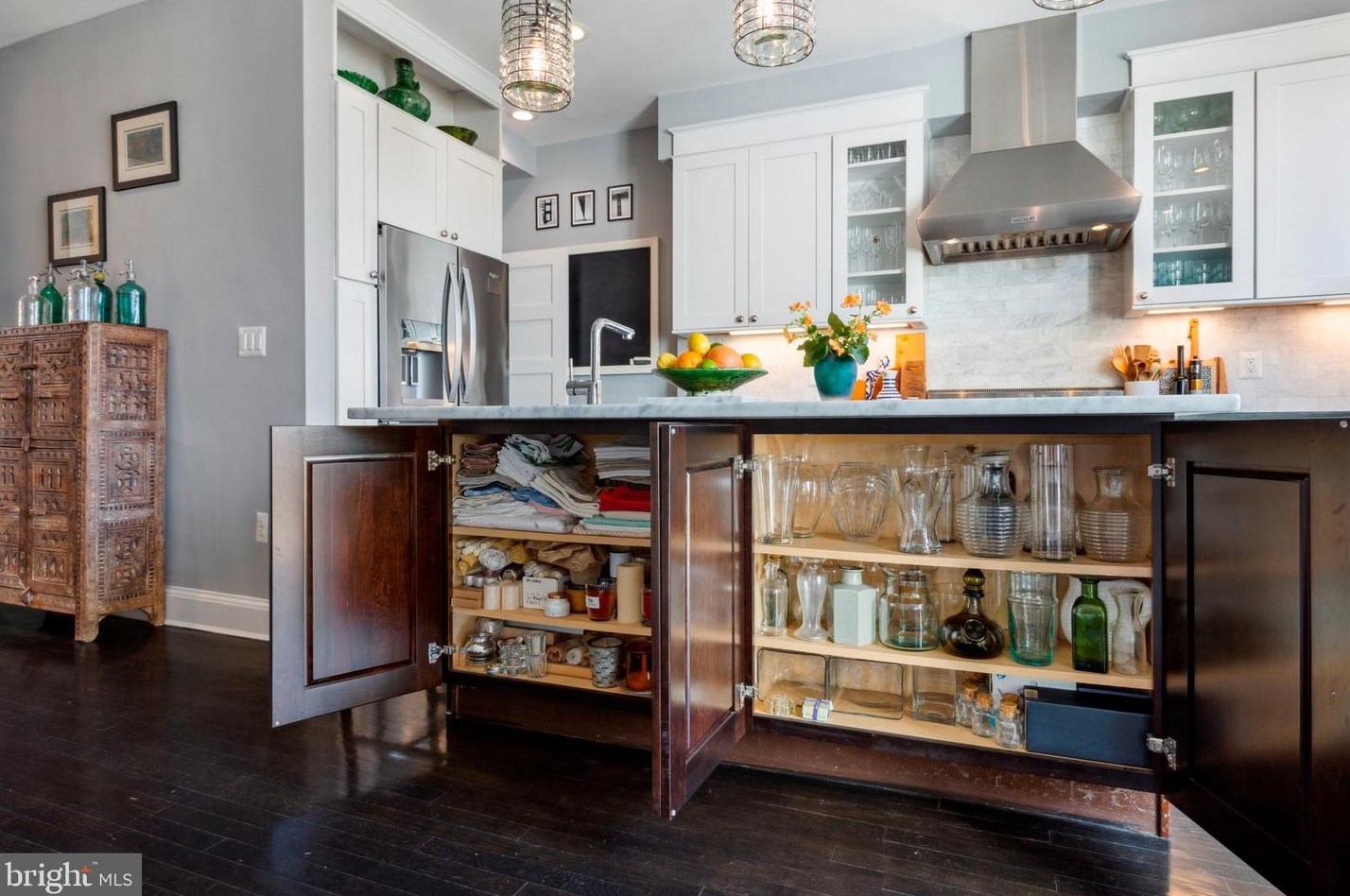 1413 Capitol St, Washington DC 20003-1571 exterior