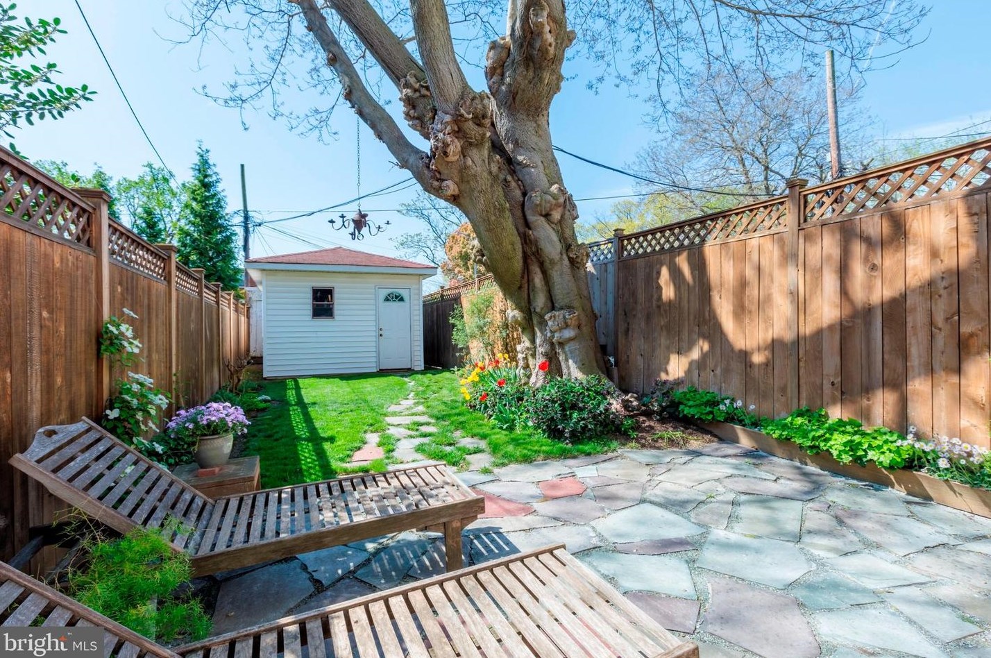 1413 Capitol St, Washington DC 20003-1571 exterior