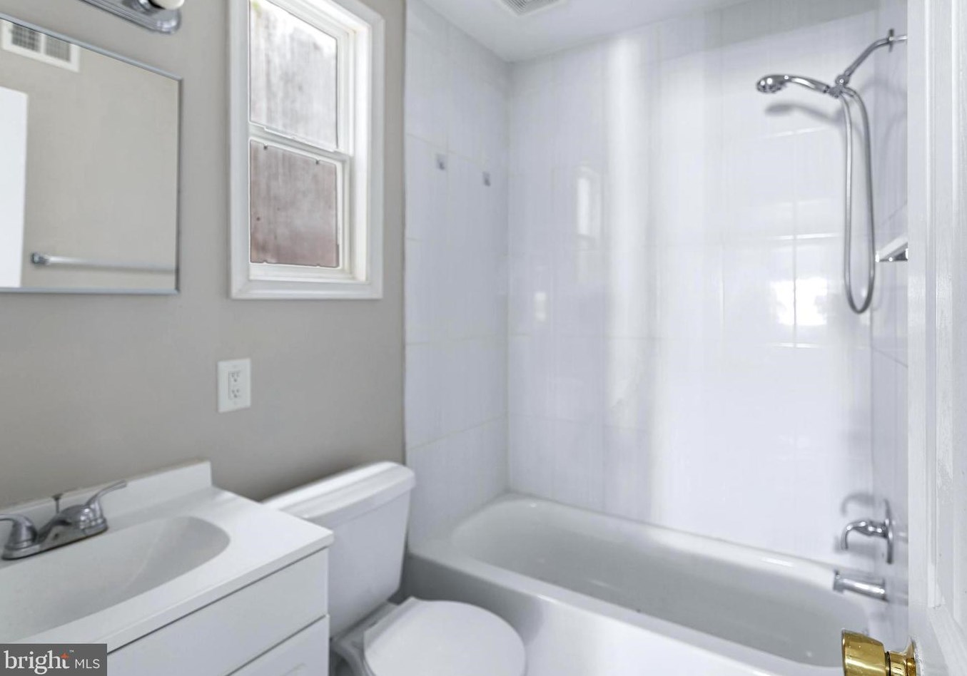 1212 16 St, Washington DC 20002-2502 exterior