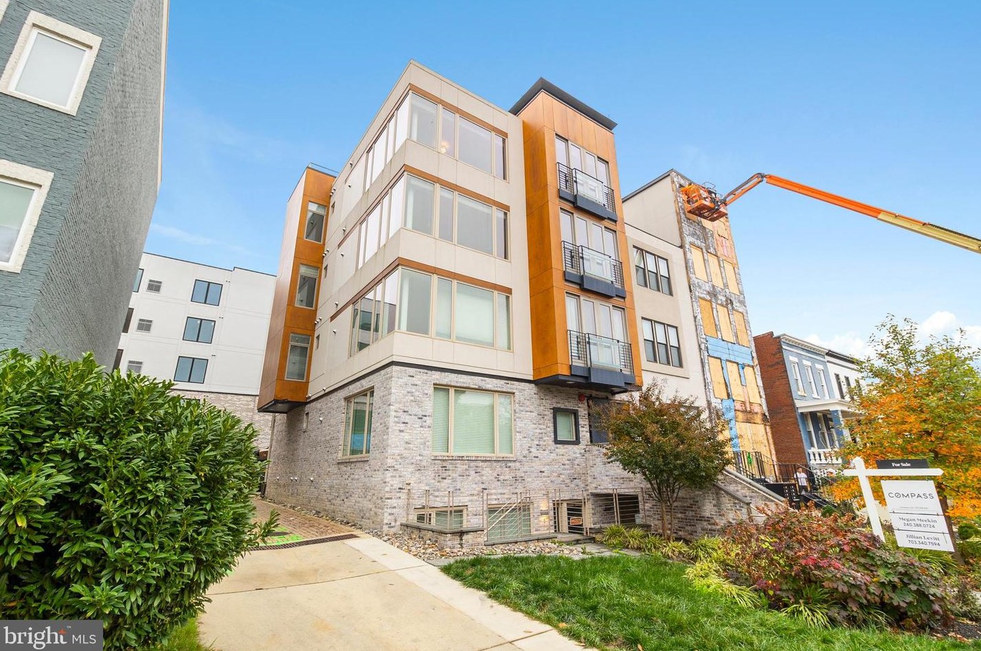915 12th St, Washington, DC 20003-4101