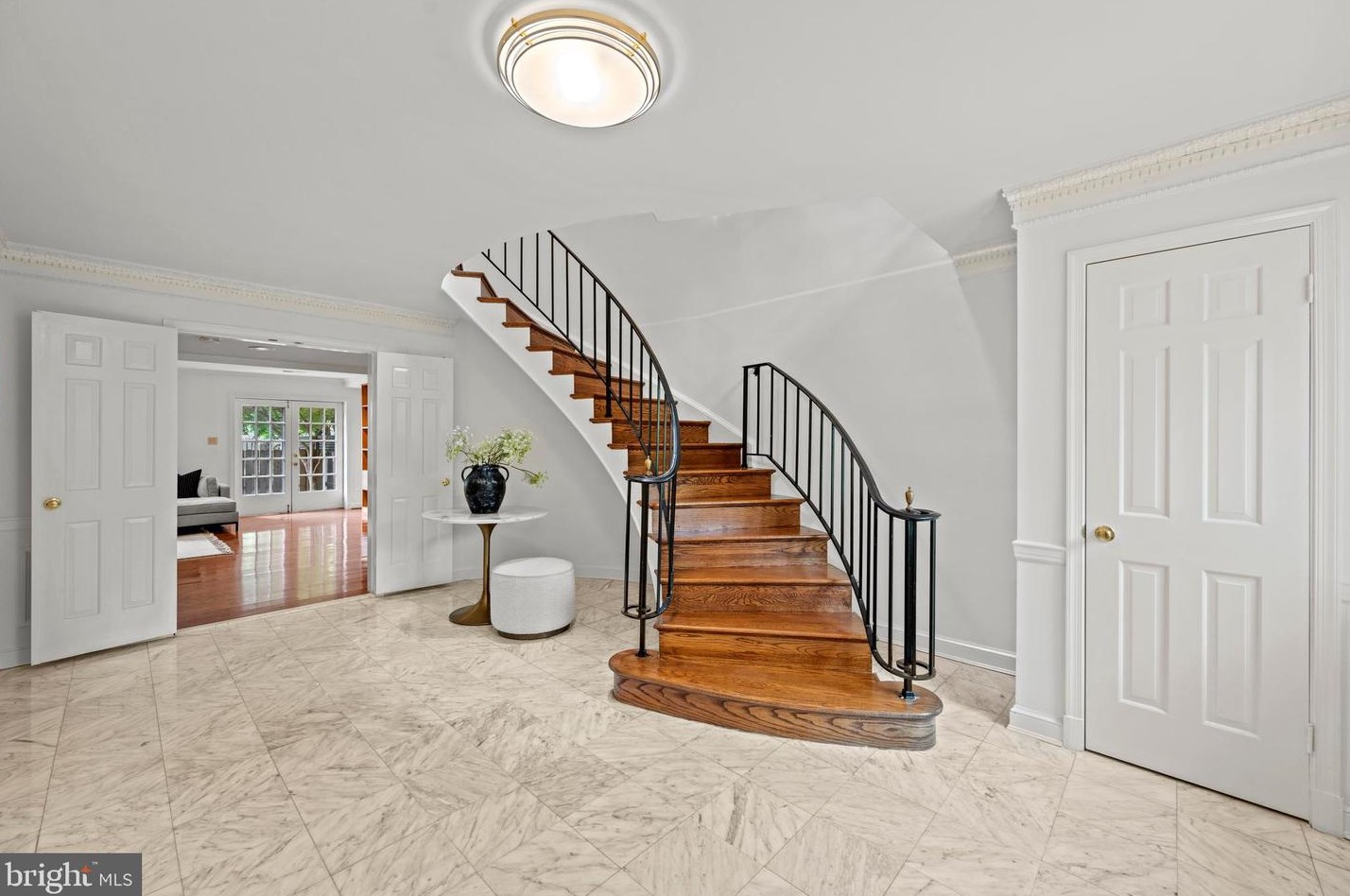 3802 Klingle Pl, Washington, DC 20016-5433