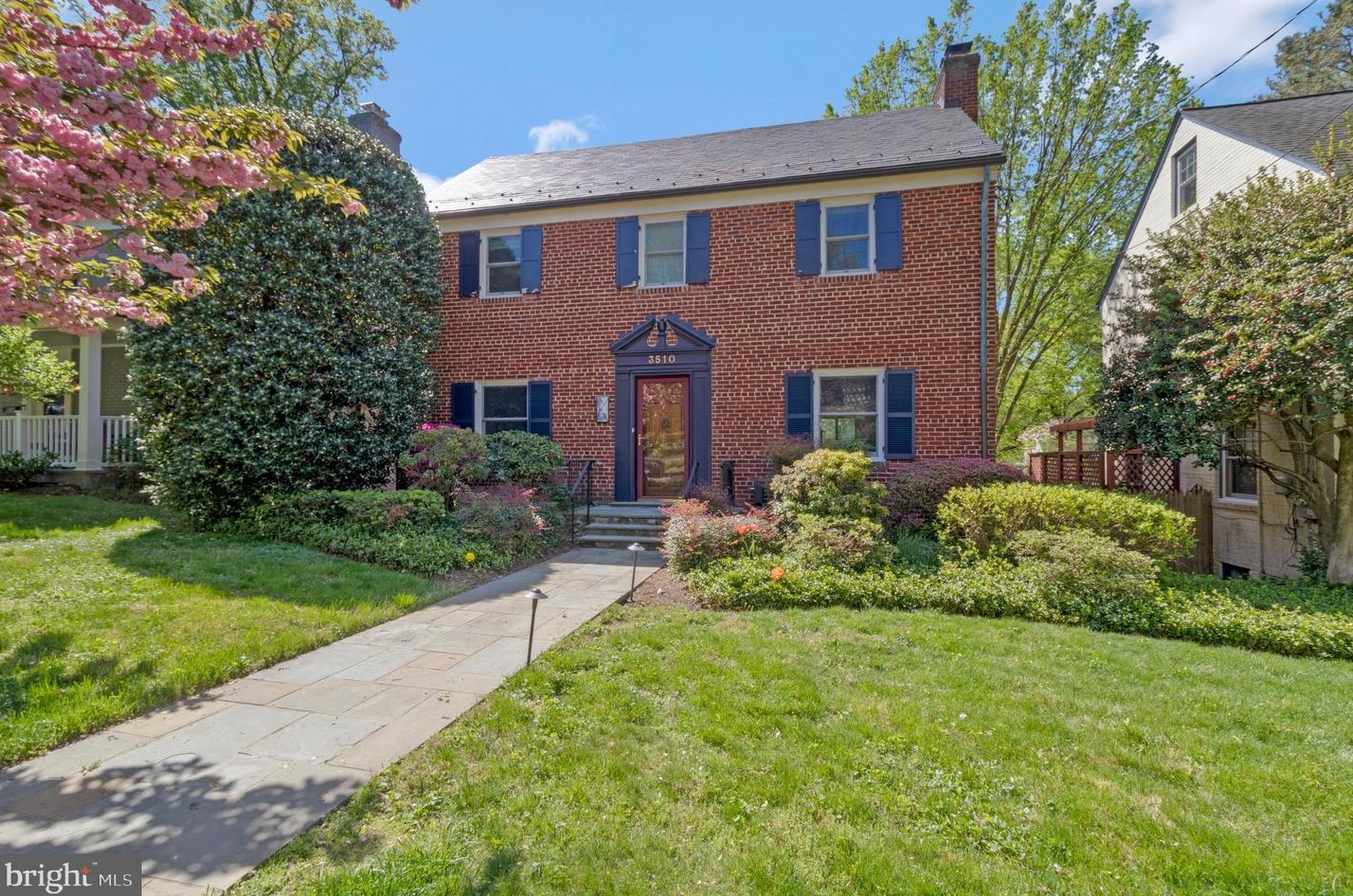 3510 Livingston St, Washington, DC 20015-1758