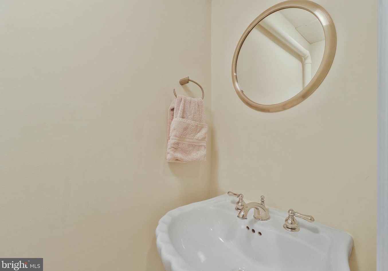 3510 Livingston St, Washington DC  20015-1758 exterior