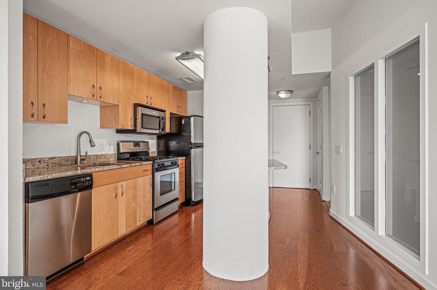 475 K St, Washington DC  20001-5252 exterior