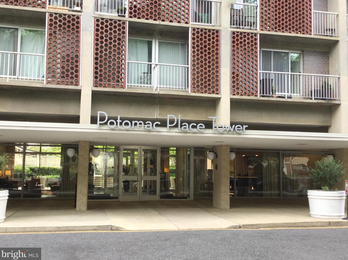 800 4th St Sw #s709, Washington, DC 20024