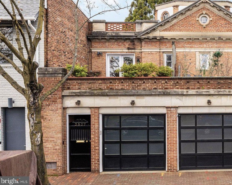 2527 P St, Washington, DC 20007-3024