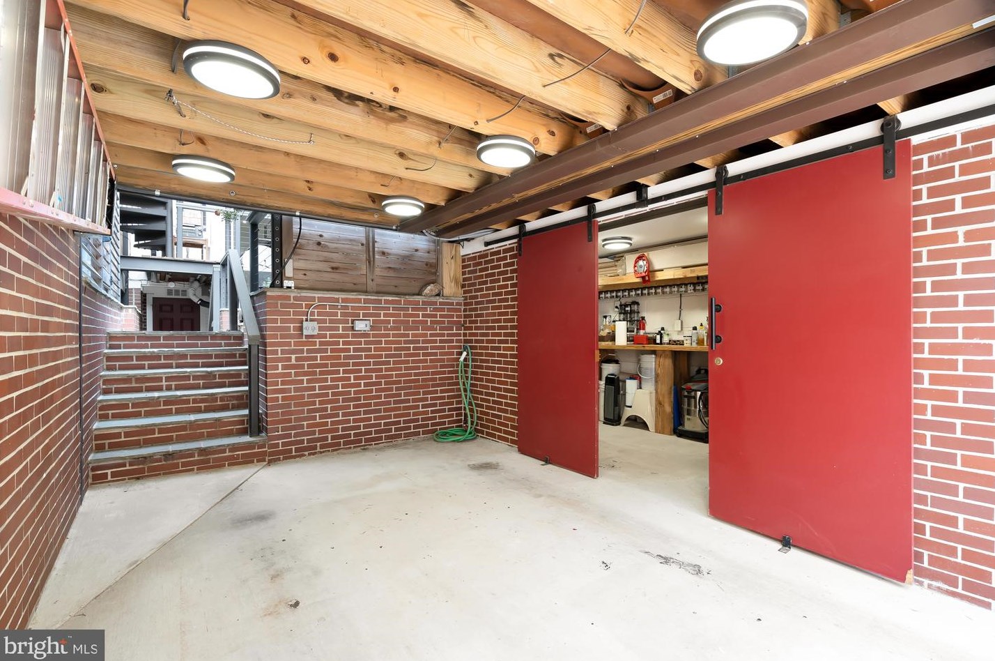 1728 Church St, Washington DC 20036-1302 exterior