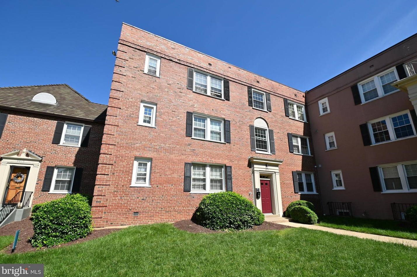 3813 V St Se #102, Washington, DC 20020