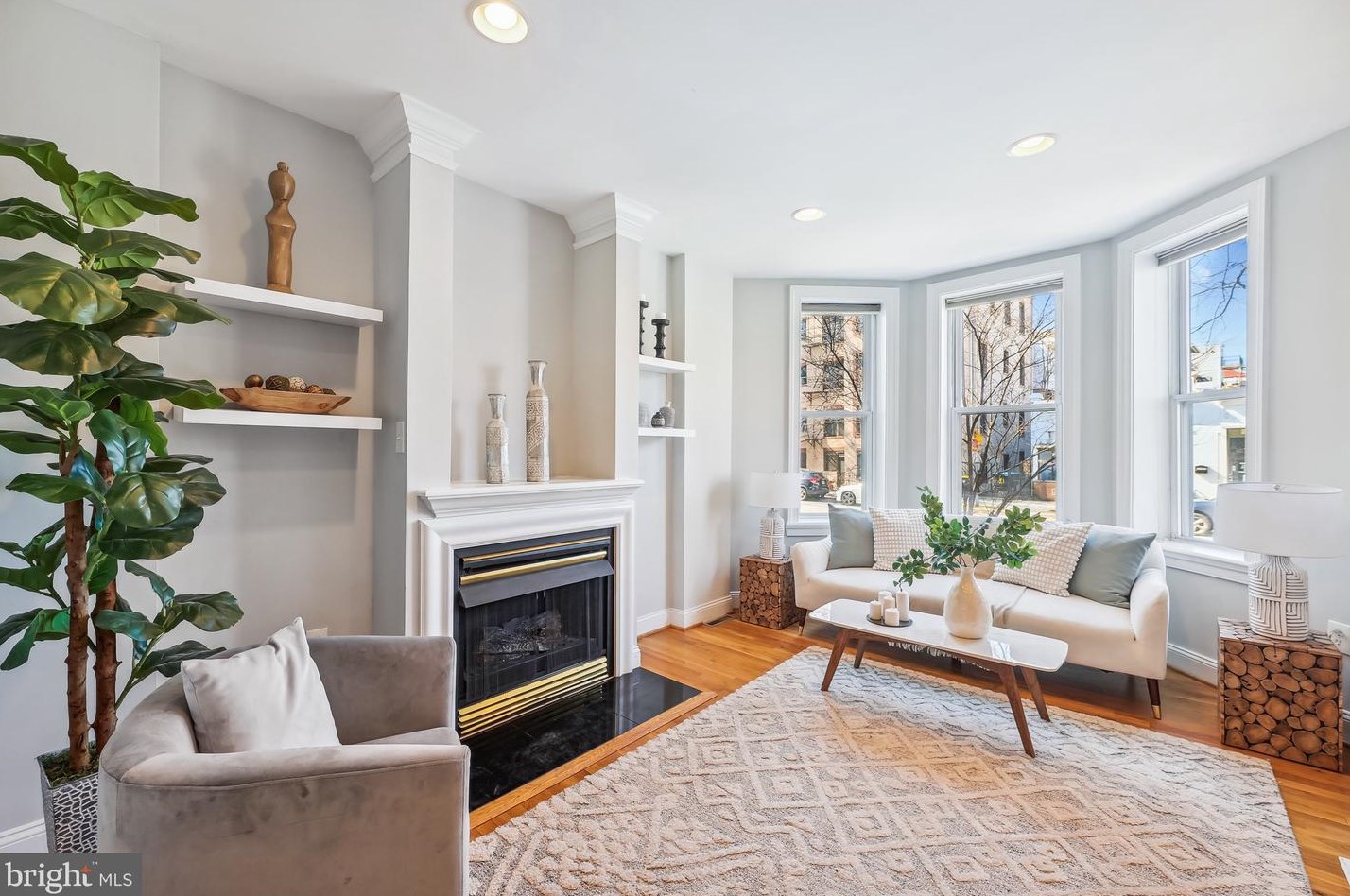 2713 11th St, Washington, DC 20001-3960