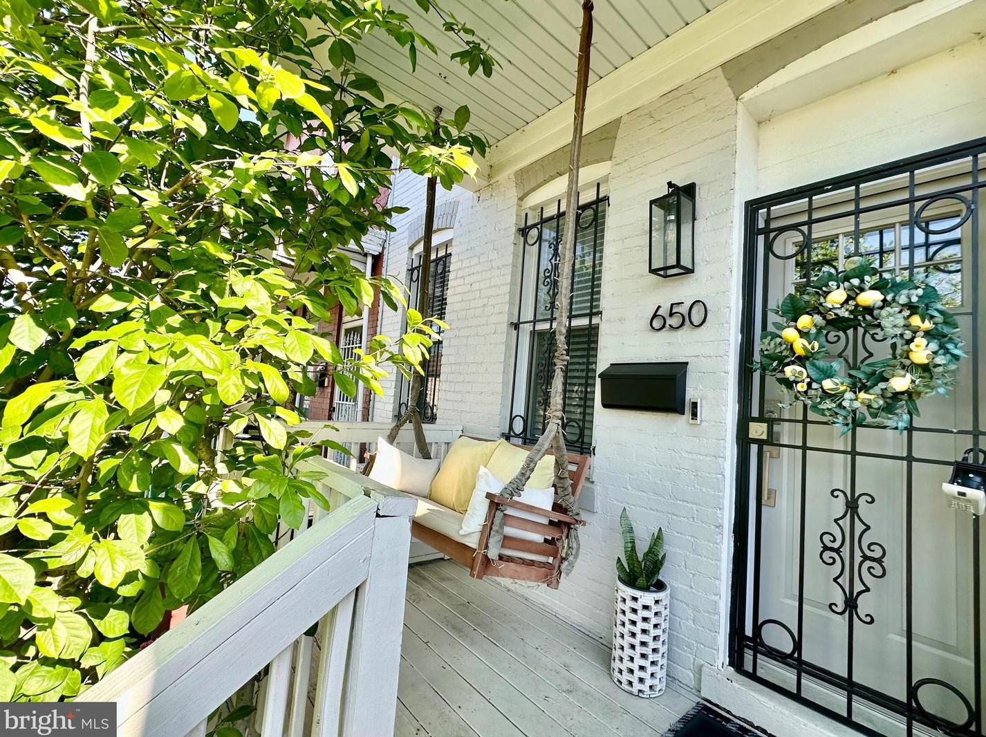650 Hobart Pl Nw #1, Washington, DC 20001