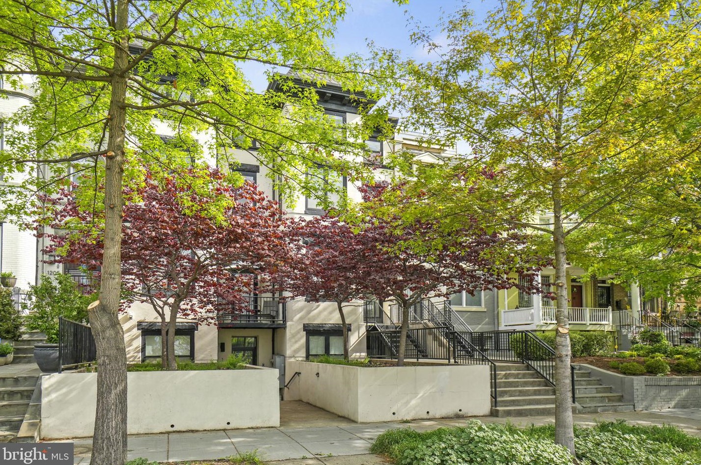 1201 Kenyon St, Washington, DC 20010-2421