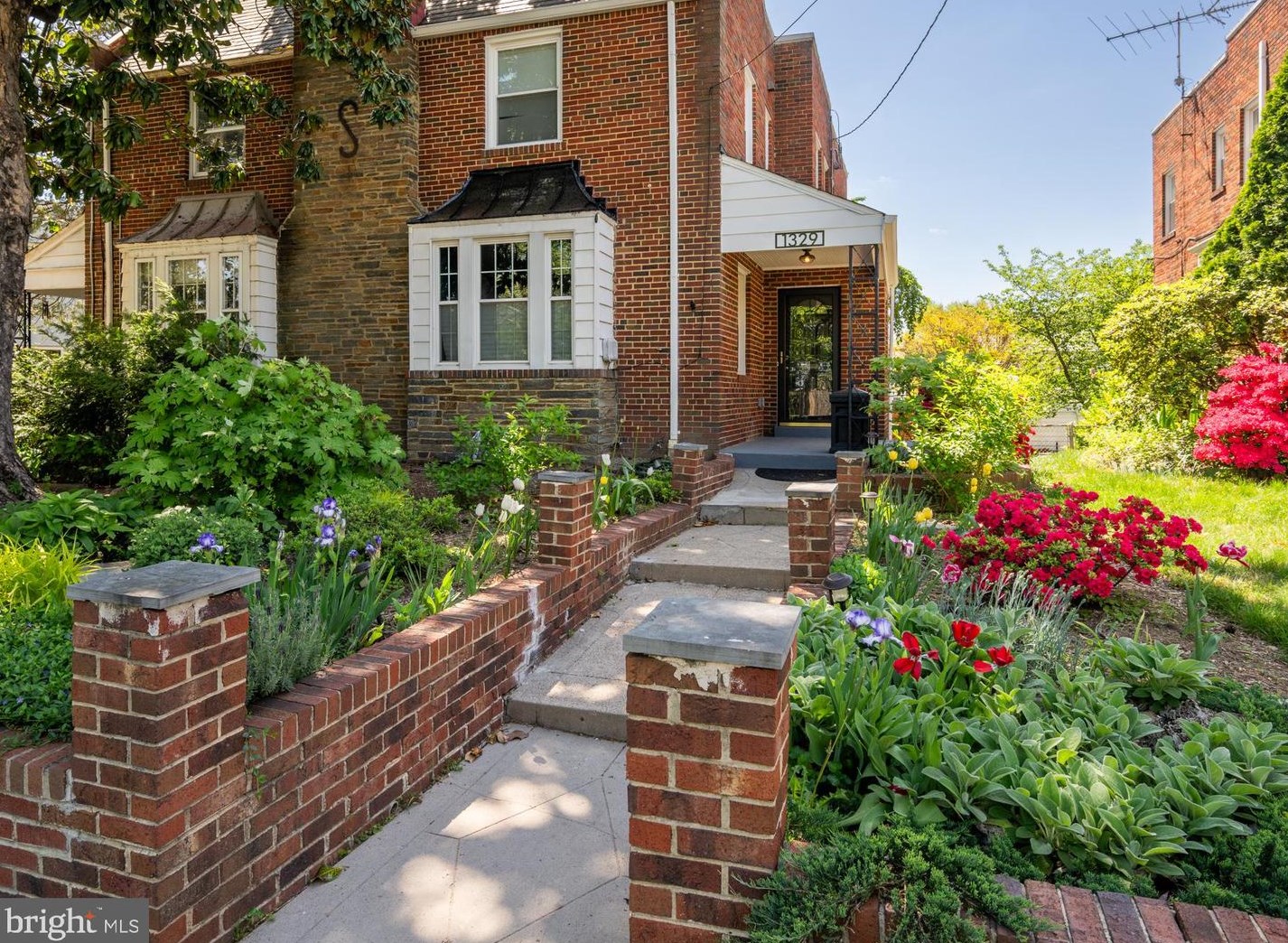 1329 Allison St, Washington, DC 20011-4440