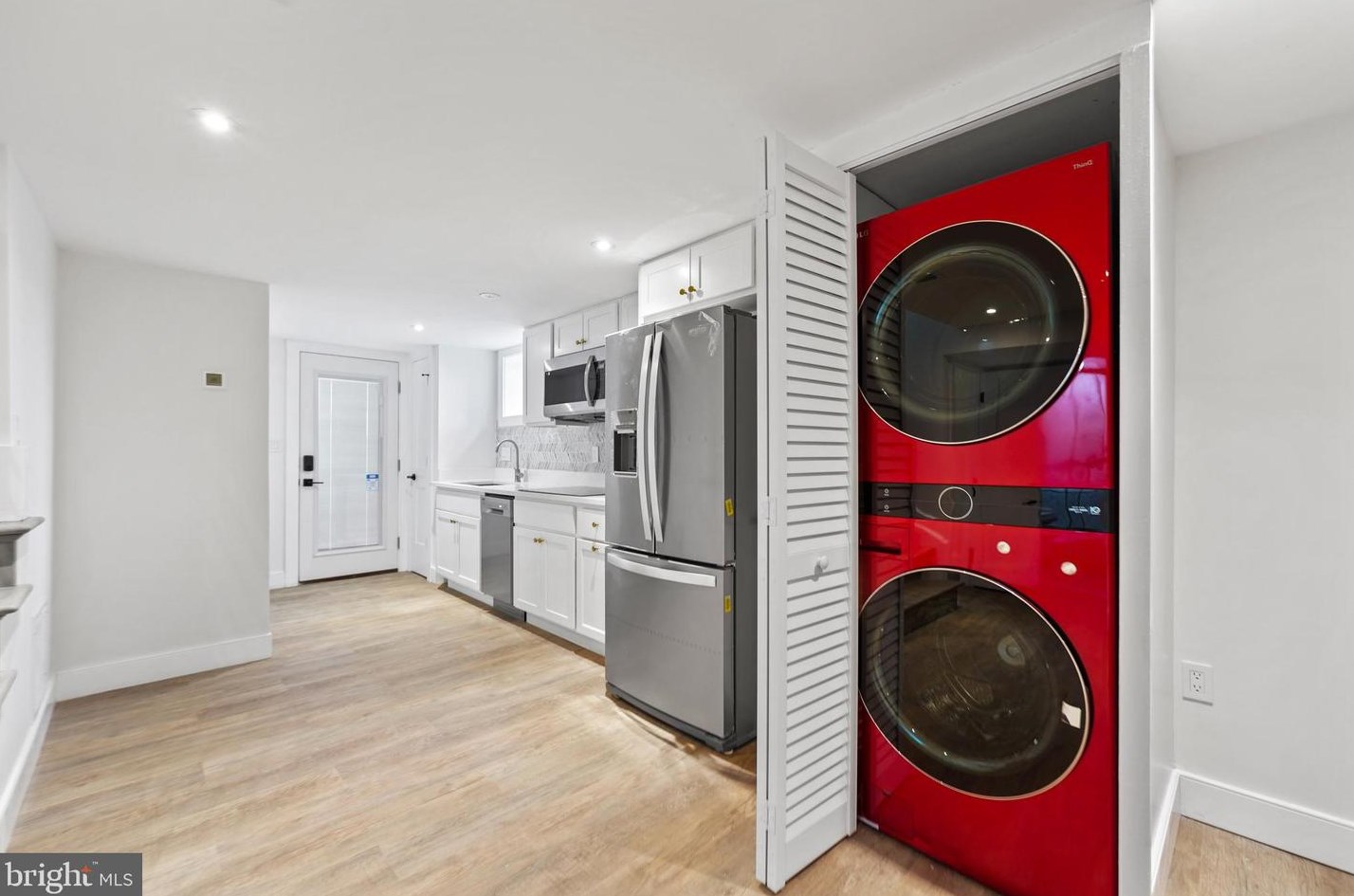 2207 Rand Pl, Washington DC 20002-1912 exterior