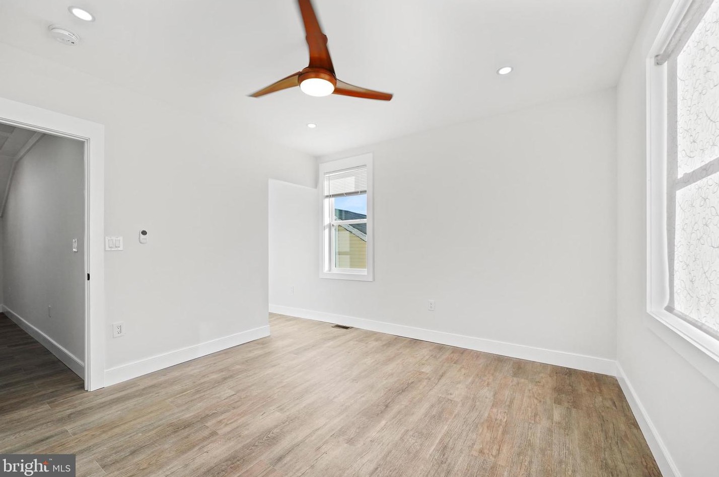 2207 Rand Pl, Washington DC 20002-1912 exterior