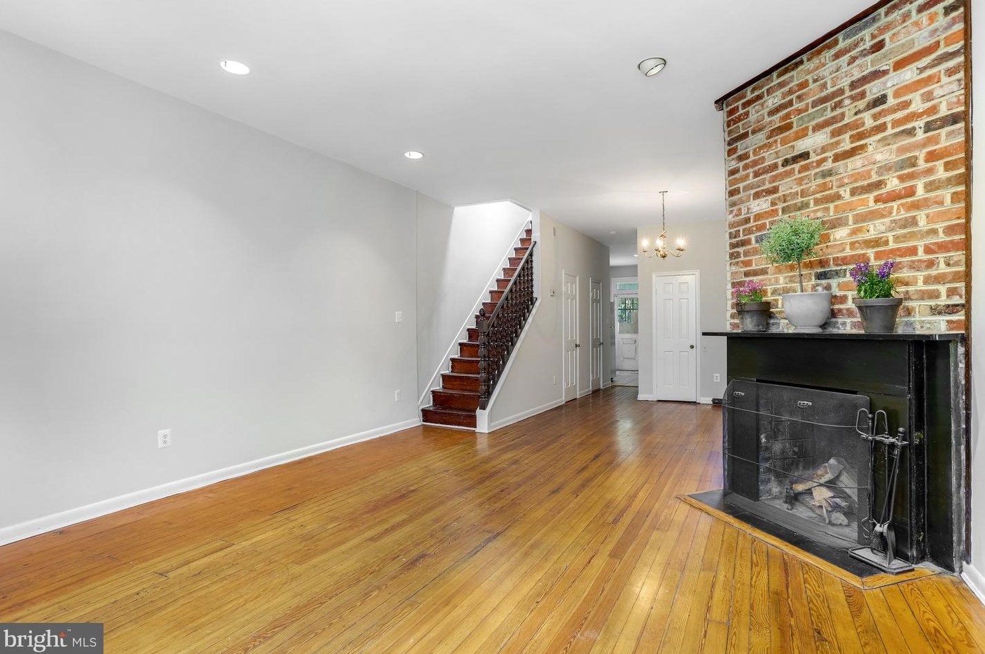 617 Elliott St, Washington DC 20002-5417 exterior