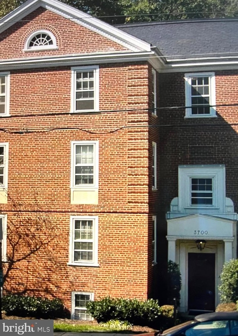 3700 39th St, Washington, DC 20016-5513