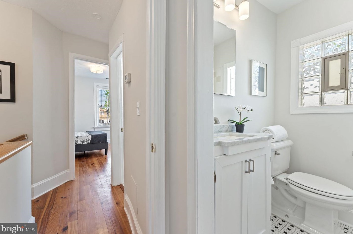 1610 D St, Washington DC  20003-2440 exterior