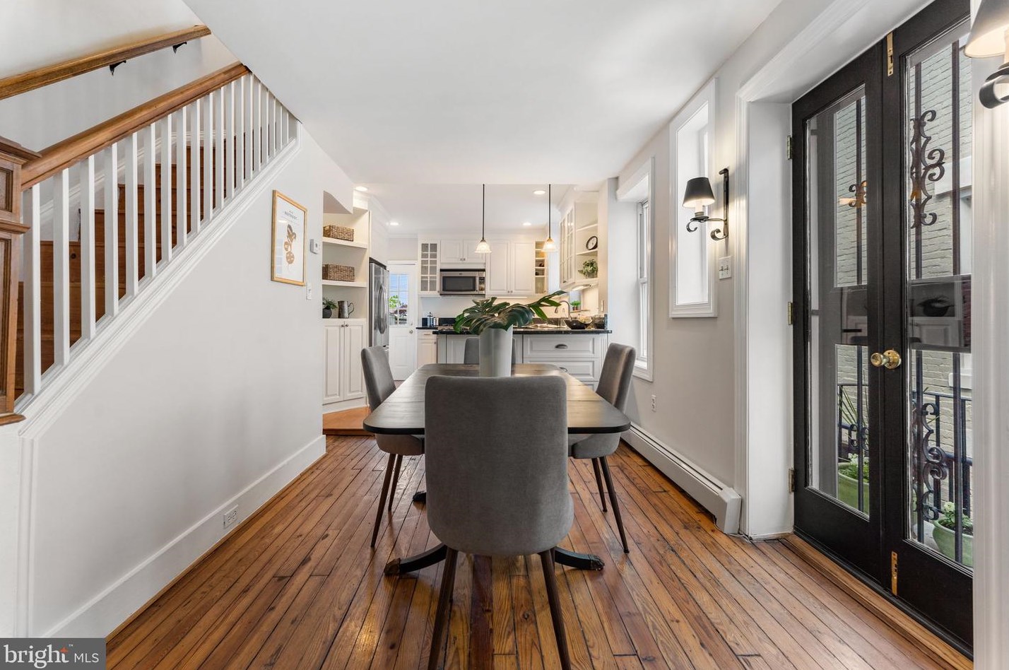 1610 D St, Washington DC  20003-2440 exterior