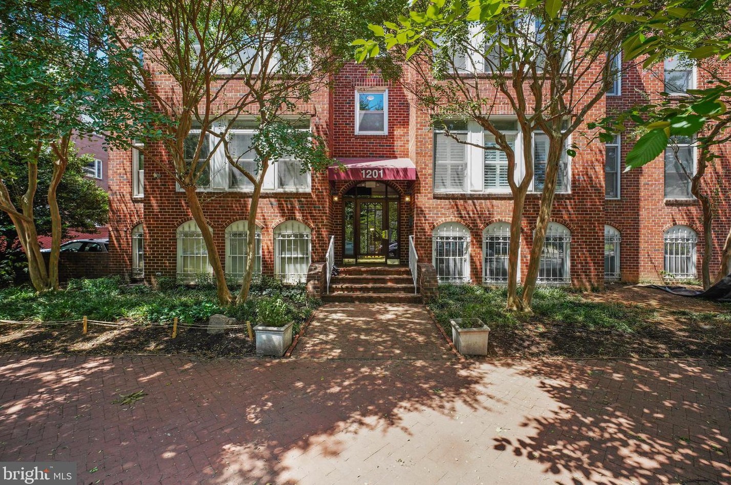 1201 O St Nw #1b, Washington, DC 20005