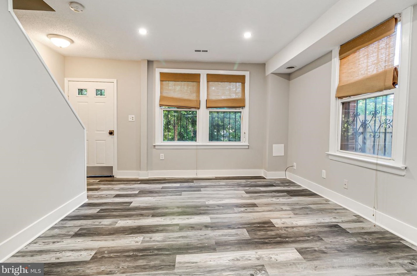 347 Parkland Pl, Washington DC 20032-1647 exterior