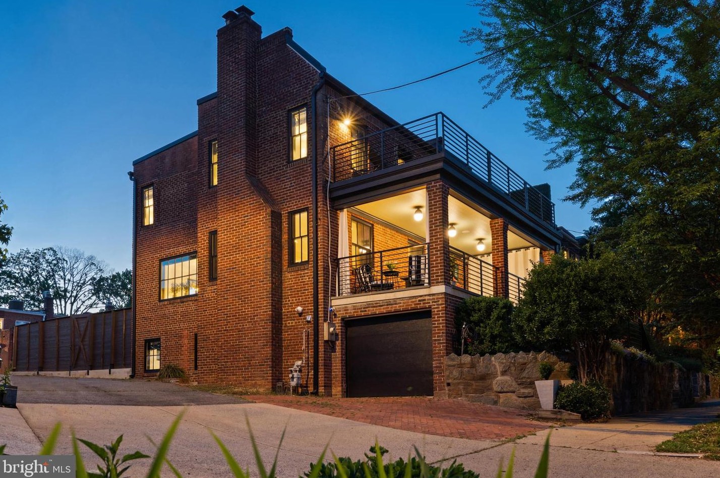 2214 Observatory Pl, Washington, DC 20007-1847