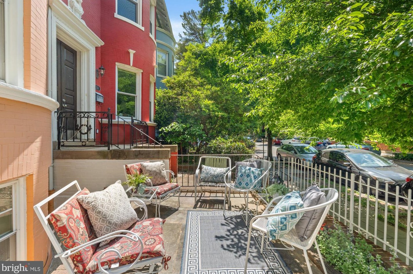2513 Cliffbourne Pl, Washington, DC 20009-1996