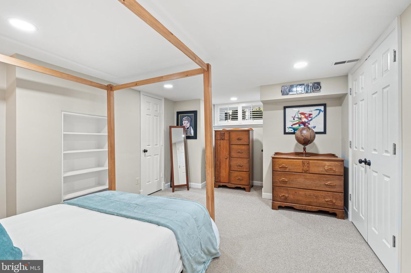 3408 Dent Pl, Washington DC 20007-2713 exterior