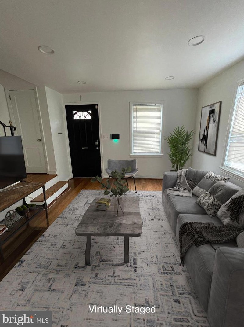 4812 Bass Pl, Washington, DC 20019-5147